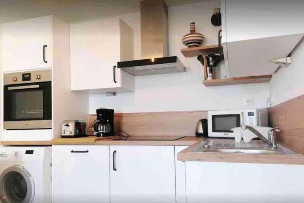 Maisonnette Pour 2 Personnes - Vue Mer - Plage A 100 Metres プルバスラネック エクステリア 写真