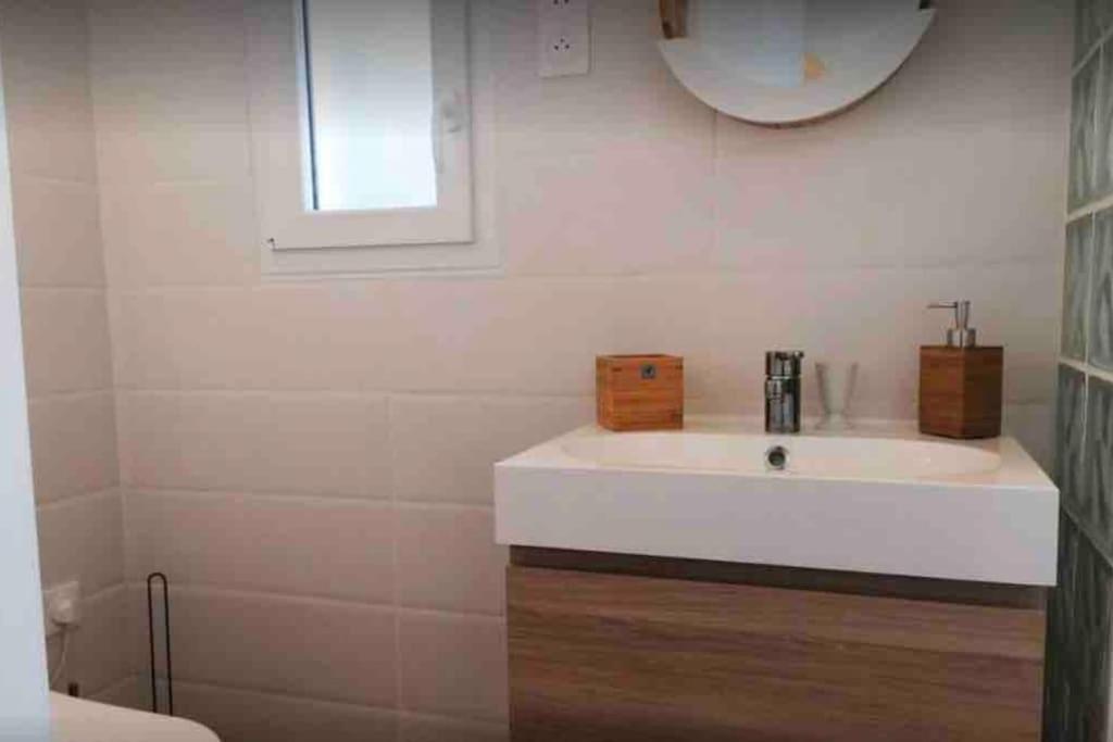 Maisonnette Pour 2 Personnes - Vue Mer - Plage A 100 Metres プルバスラネック エクステリア 写真